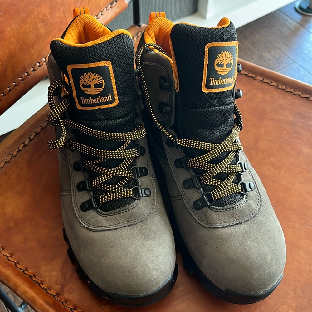 Timberland Men’s Mt. Maddsen Grey Waterproof Hiking Boots new 9.5